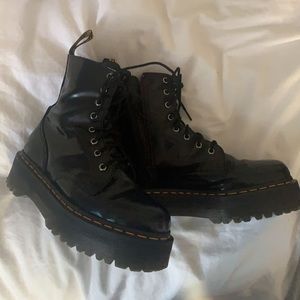 Doc marten platform boots